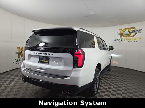 Certified 2025 Chevrolet Suburban Z71 w/ Comfort Package AWD/4WD image 9