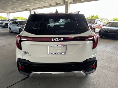 Used 2026 Kia Seltos S FWD image 3