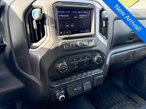 Used 2021 Chevrolet Silverado 1500 Custom AWD/4WD image 15