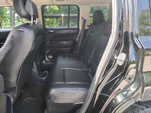 Used 2016 Jeep Patriot Sport w/ Power Value Group FWD image 22