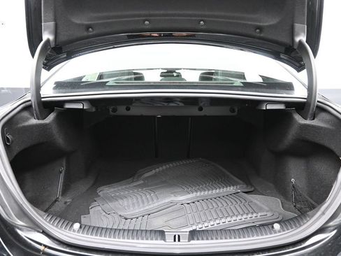 Used 2018 Mercedes-Benz C 300 4MATIC Sedan image 28
