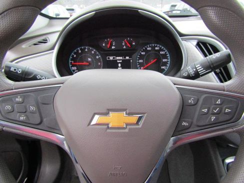 Used 2019 Chevrolet Malibu LS w/ Driver Confidence Package image 16