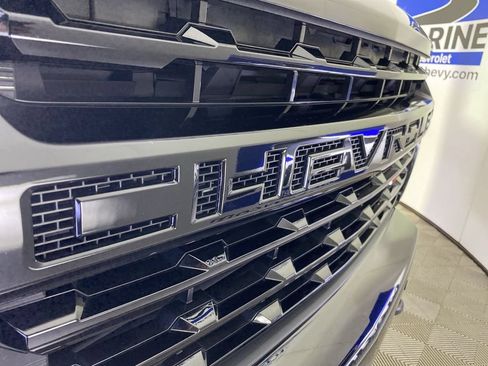 Used 2022 Chevrolet Silverado 2500 LTZ w/ LTZ Plus Package AWD/4WD image 37