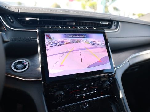 New 2025 Jeep Grand Cherokee L Overland image 19