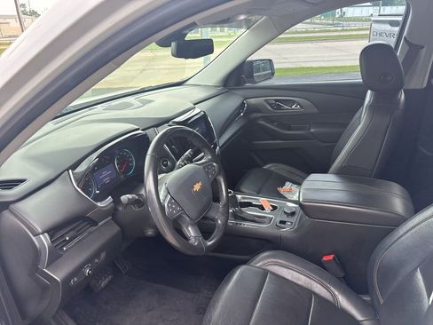 Used 2020 Chevrolet Traverse Premier w/ Redline Edition FWD image 6