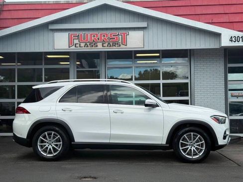 Used 2024 Mercedes-Benz GLE 350 4MATIC image 2