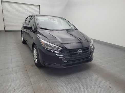Used 2025 Nissan Versa S w/ Trunk Package FWD image 14