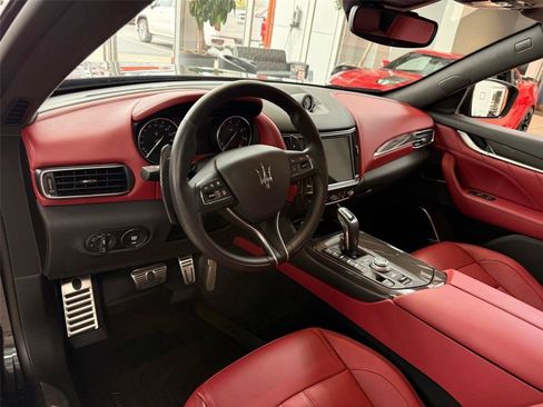Used 2023 Maserati Levante Modena S AWD/4WD image 44