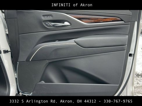 Used 2022 Cadillac Escalade Luxury image 21