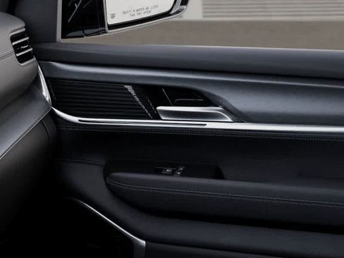 New 2026 Jeep Grand Wagoneer 4WD image 25