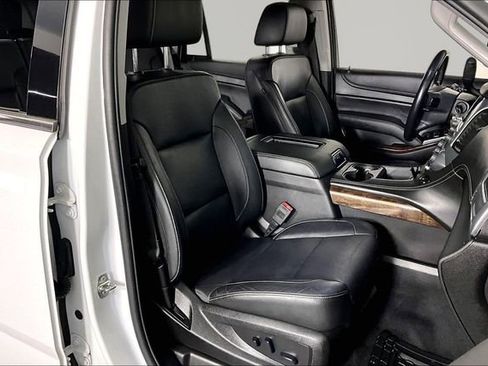 Used 2019 Chevrolet Tahoe LT RWD image 28