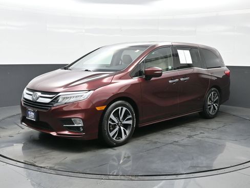 Used 2019 Honda Odyssey Elite image 2