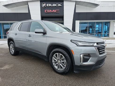 Used 2023 Chevrolet Traverse LT w/ LPO, Floor Liner Package image 1