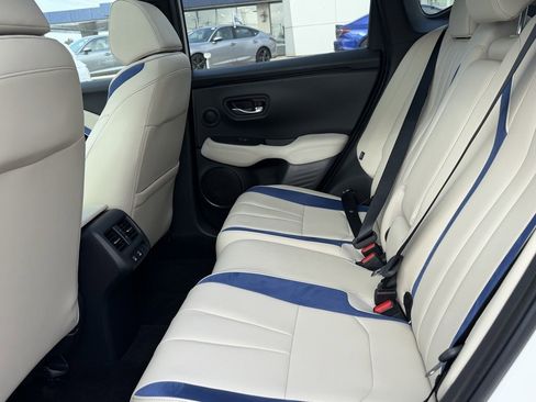 Certified 2025 Acura ADX A-Spec image 15