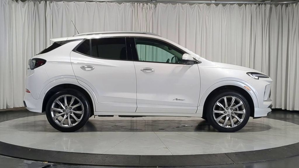Used 2024 Buick Encore GX Avenir w/ Avenir Technology Package AWD/4WD image 11