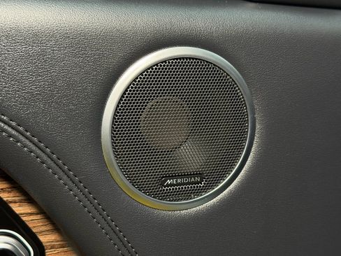 Used 2018 Land Rover Range Rover HSE image 38