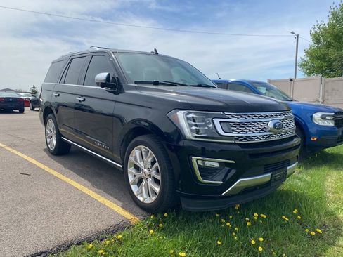 Used 2018 Ford Expedition Platinum RWD image 3