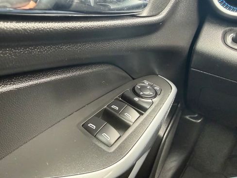 Used 2024 Chevrolet Trax LS w/ LS Convenience Package FWD image 17