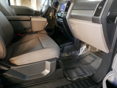 Used 2022 Ford F350 XLT w/ XLT Value Package image 10