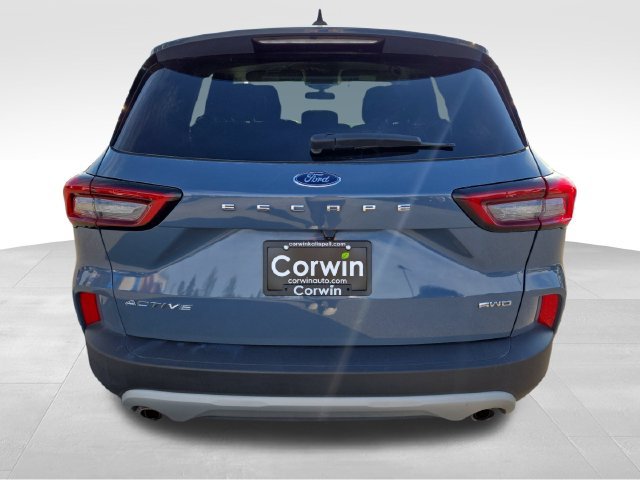 Used 2025 Ford Escape Active AWD/4WD image 11