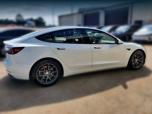 Used 2021 Tesla Model 3 Long Range AWD/4WD image 18