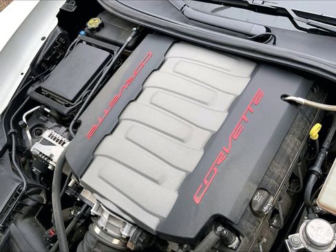 Used 2014 Chevrolet Corvette Stingray Coupe w/ Battery Protection Package RWD image 30