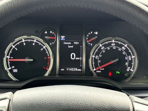 Used 2021 Toyota 4Runner Limited image 22