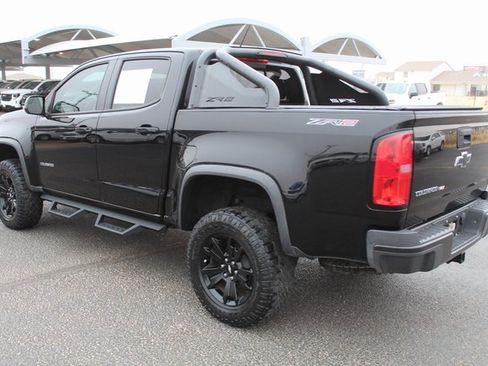 Used 2020 Chevrolet Colorado ZR2 w/ ZR2 Midnight Special Edition image 8