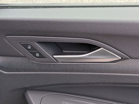 New 2026 Volkswagen Golf 2.0T image 34