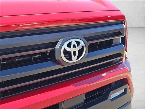 Certified 2025 Toyota Tacoma SR5 AWD/4WD image 30