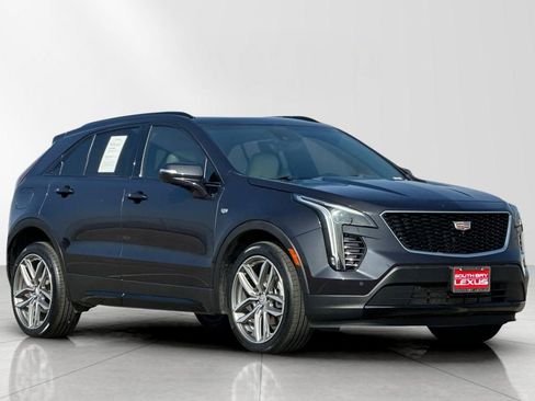 Used 2022 Cadillac XT4 Sport w/ Comfort Package image 8