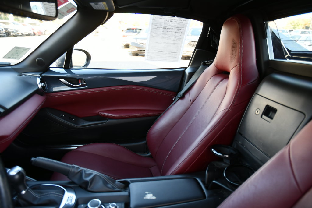 Used 2020 MAZDA MX-5 Miata RF Grand Touring RWD image 27