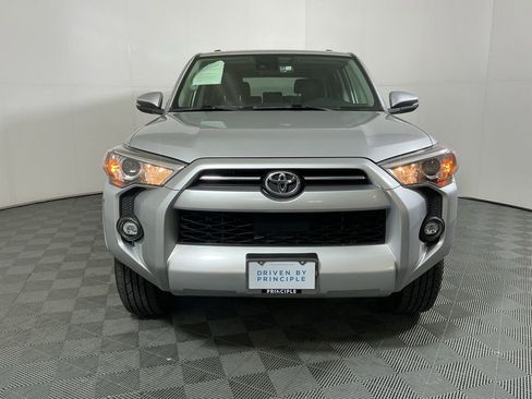 Used 2022 Toyota 4Runner SR5 Premium w/ Moonroof Package RWD image 3