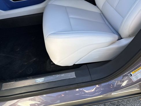 New 2026 Cadillac Optiq Luxury 1 image 21