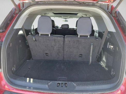 Used 2022 Ford Explorer XLT w/ Equipment Group 202A image 18