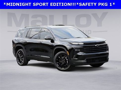 Used 2026 Chevrolet Traverse LT w/ Midnight/Sport Edition image 1