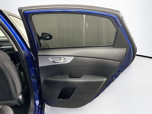 Used 2023 Kia Forte LXS image 27