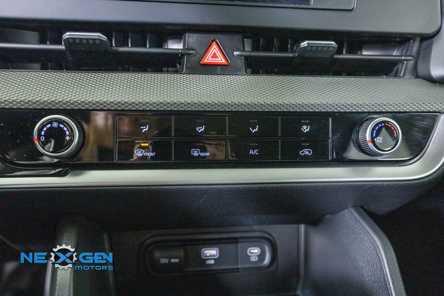 Used 2025 Kia Sportage LX FWD image 20