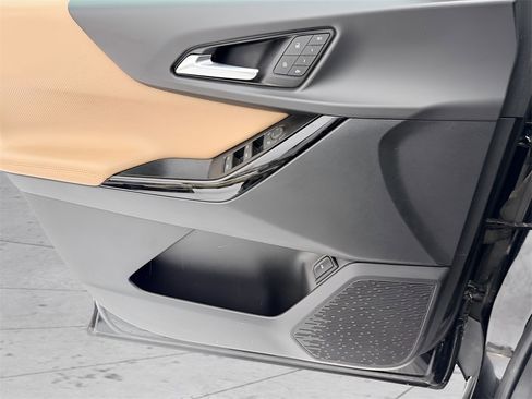 Used 2025 Chevrolet Equinox ACTIV w/ Safety and Technology Package image 21