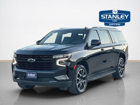 Used 2023 Chevrolet Suburban RST AWD/4WD image 4