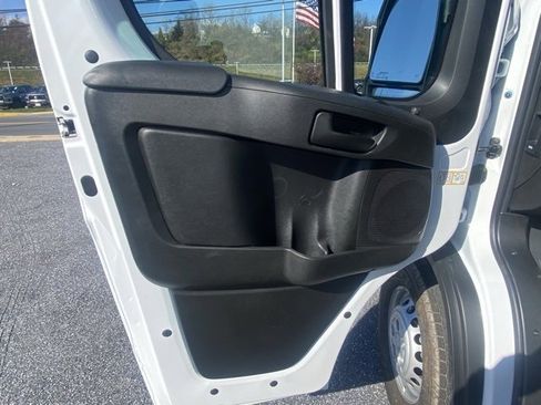 New 2026 RAM ProMaster 2500 w/ Convenience Group image 14