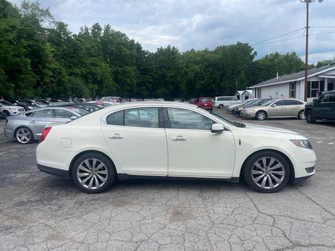 Used 2013 Lincoln MKS FWD image 4
