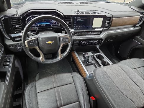 Certified 2023 Chevrolet Silverado 1500 High Country w/ Technology Package image 11