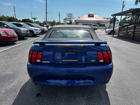 Used 2004 Ford Mustang Deluxe Convertible image 14