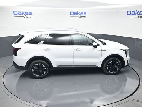 Certified 2026 Kia Sorento S AWD/4WD image 55