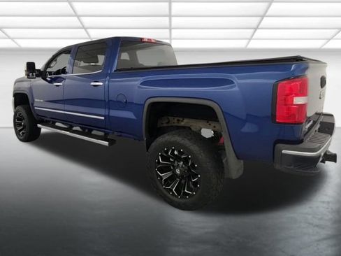 Used 2019 GMC Sierra 2500 SLT w/ Duramax Plus Package AWD/4WD image 6