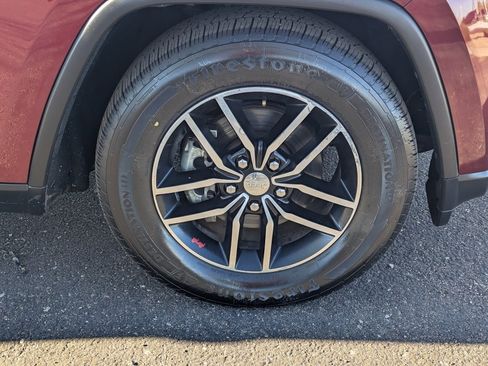 Used 2018 Jeep Grand Cherokee Trailhawk image 10