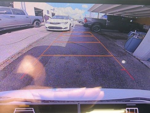 Used 2022 Chevrolet Blazer LT image 23