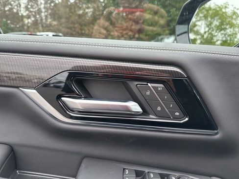 New 2026 GMC Yukon XL Elevation w/ LPO, Floor Liner Package image 24