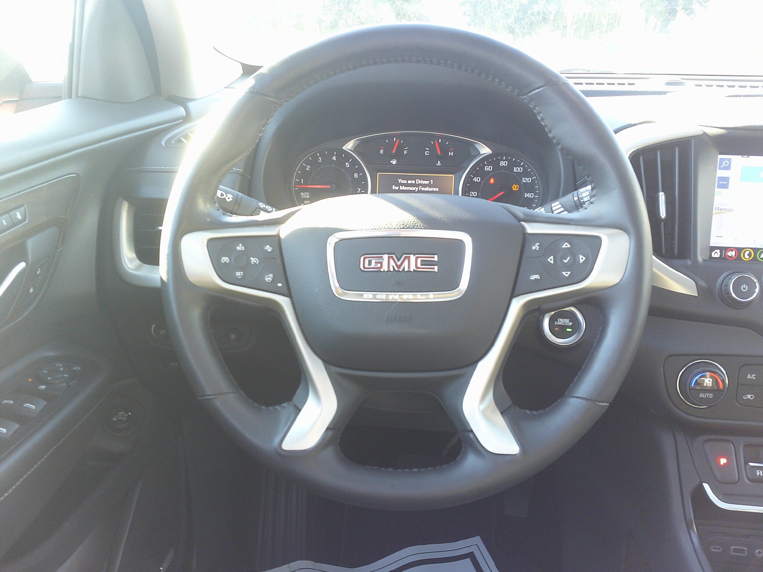 Used 2020 GMC Terrain Denali w/ Denali Premium Package AWD/4WD image 20